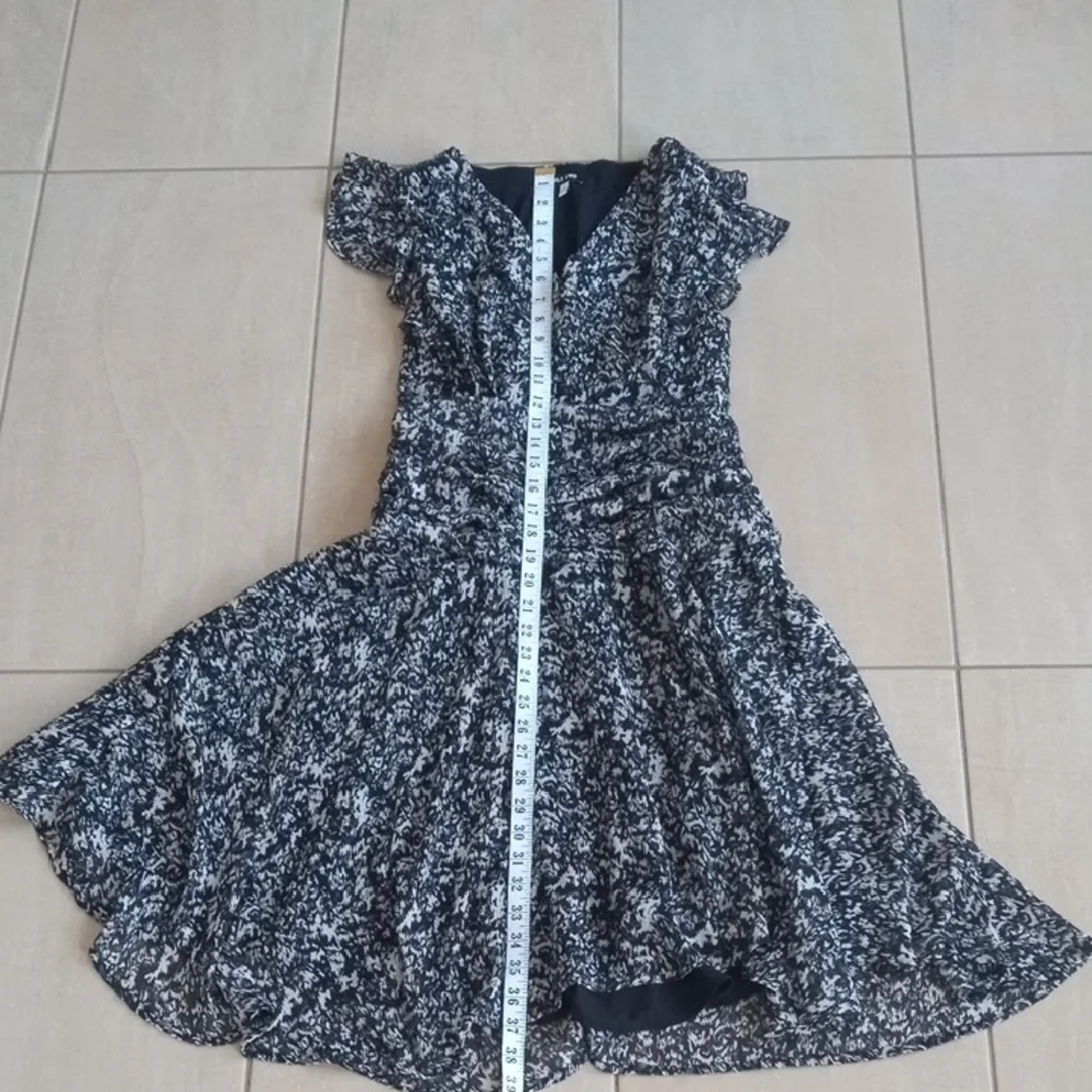 Elegant Black And Multi Color Midi Dress - Picture 13 of 15